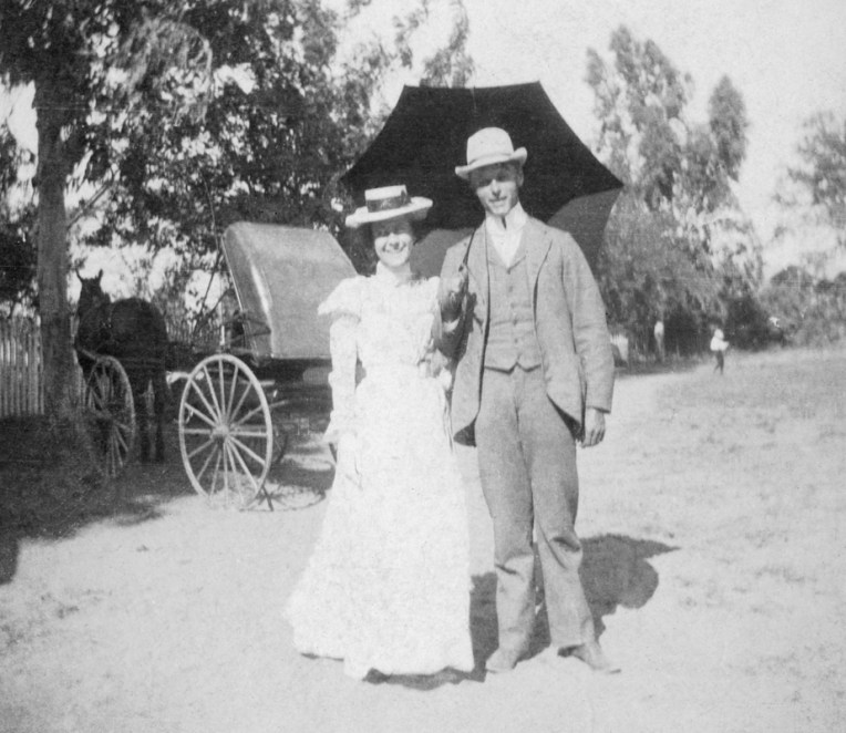John and Mae Taeuffer 800h